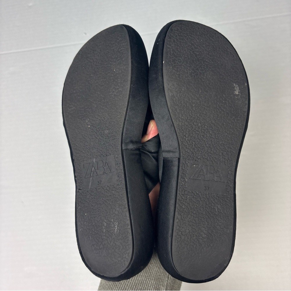 Zara Women Size 37 Slides Sandals Flat Fabric Black Satin Wide Crossed Strap - Picture 7 of 8